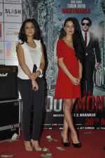 Amrita Puri, Mia Uyeda at Blood Money promotions in R city Mall on 29th March 2012 (47).JPG